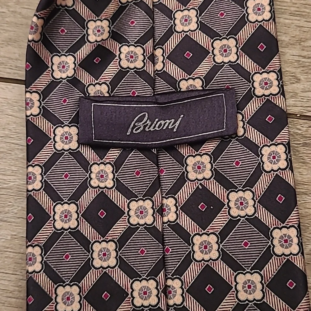 BRIONI Italy Recent Metallic Black Silver Pink Floral Pattern Designer Mens Silk